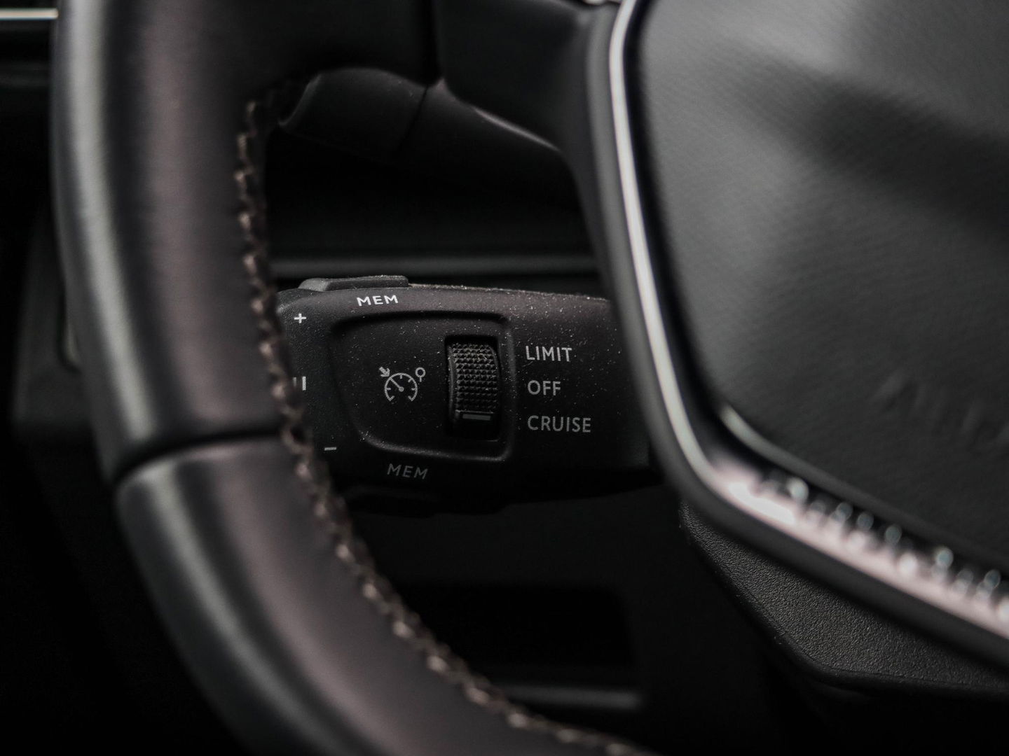 Peugeot 3008 1.2 PureTech Allure Pack Business