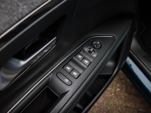 Peugeot 3008 1.2 PureTech Allure Pack Business