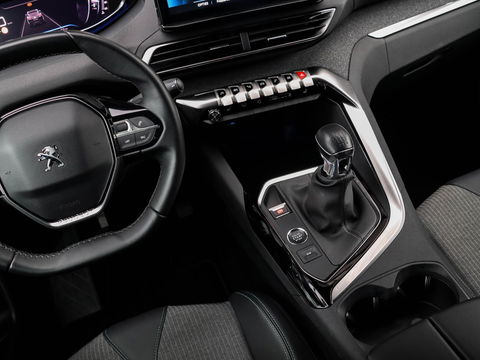 Peugeot 3008 1.2 PureTech Allure Pack Business