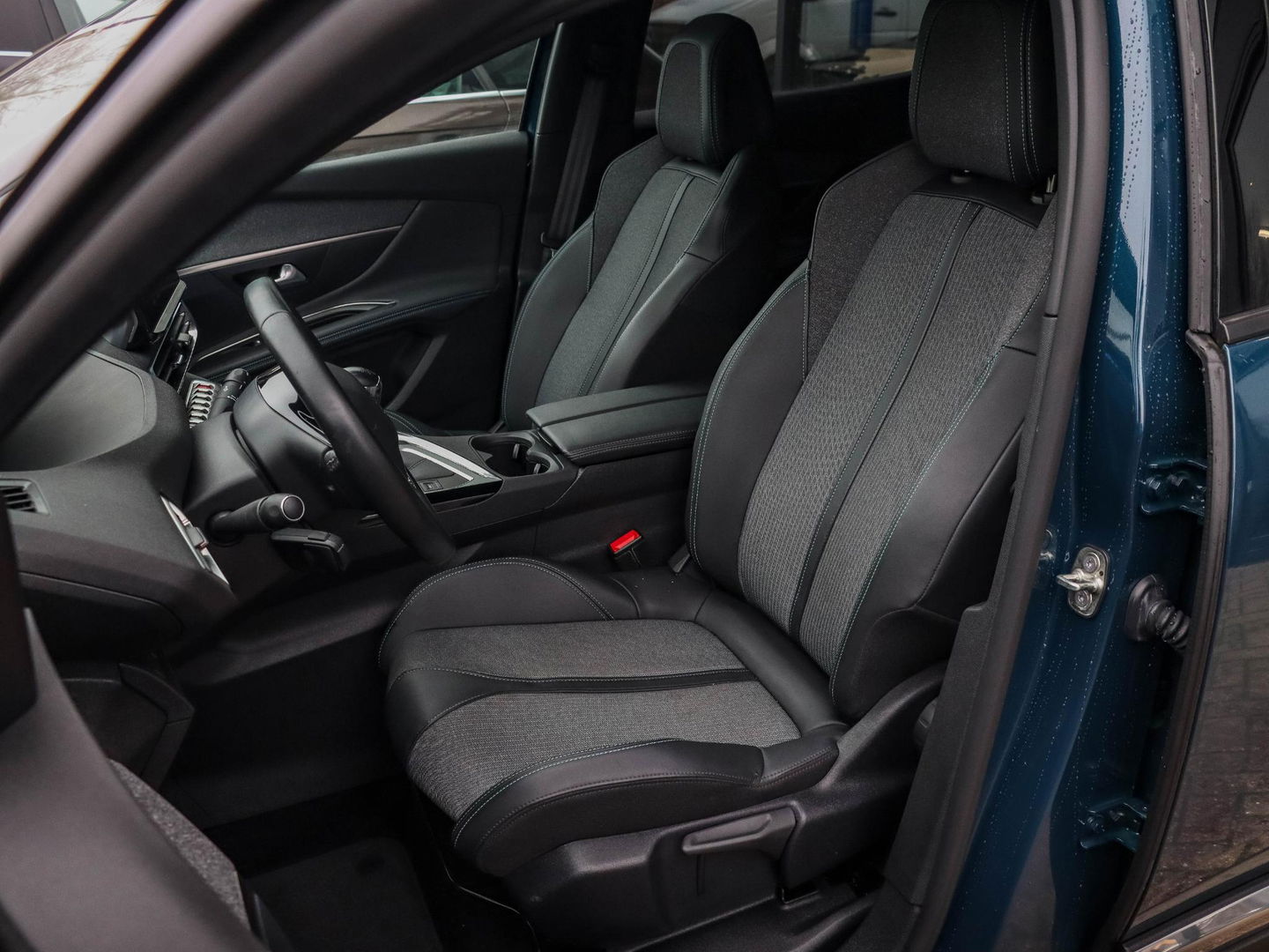 Peugeot 3008 1.2 PureTech Allure Pack Business