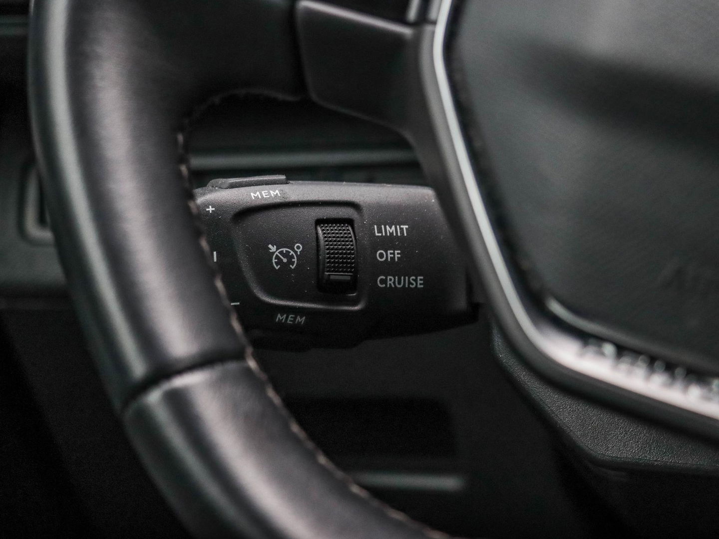 Peugeot 3008 1.2 PureTech Allure Pack Business