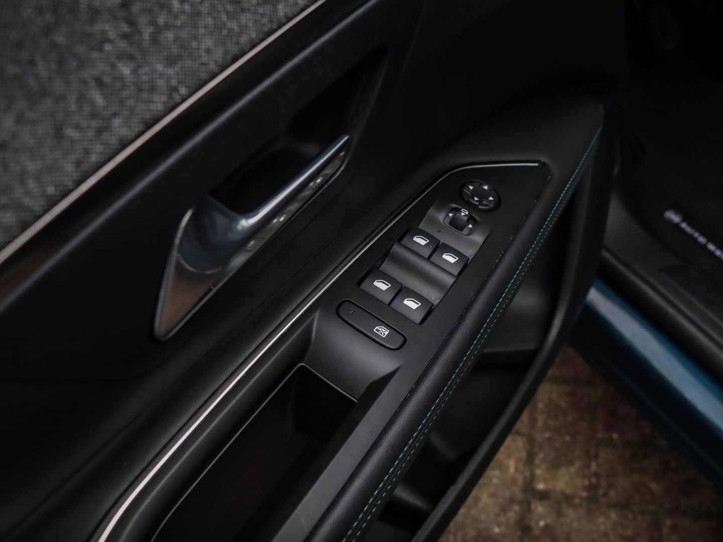 Peugeot 3008 1.2 PureTech Allure Pack Business