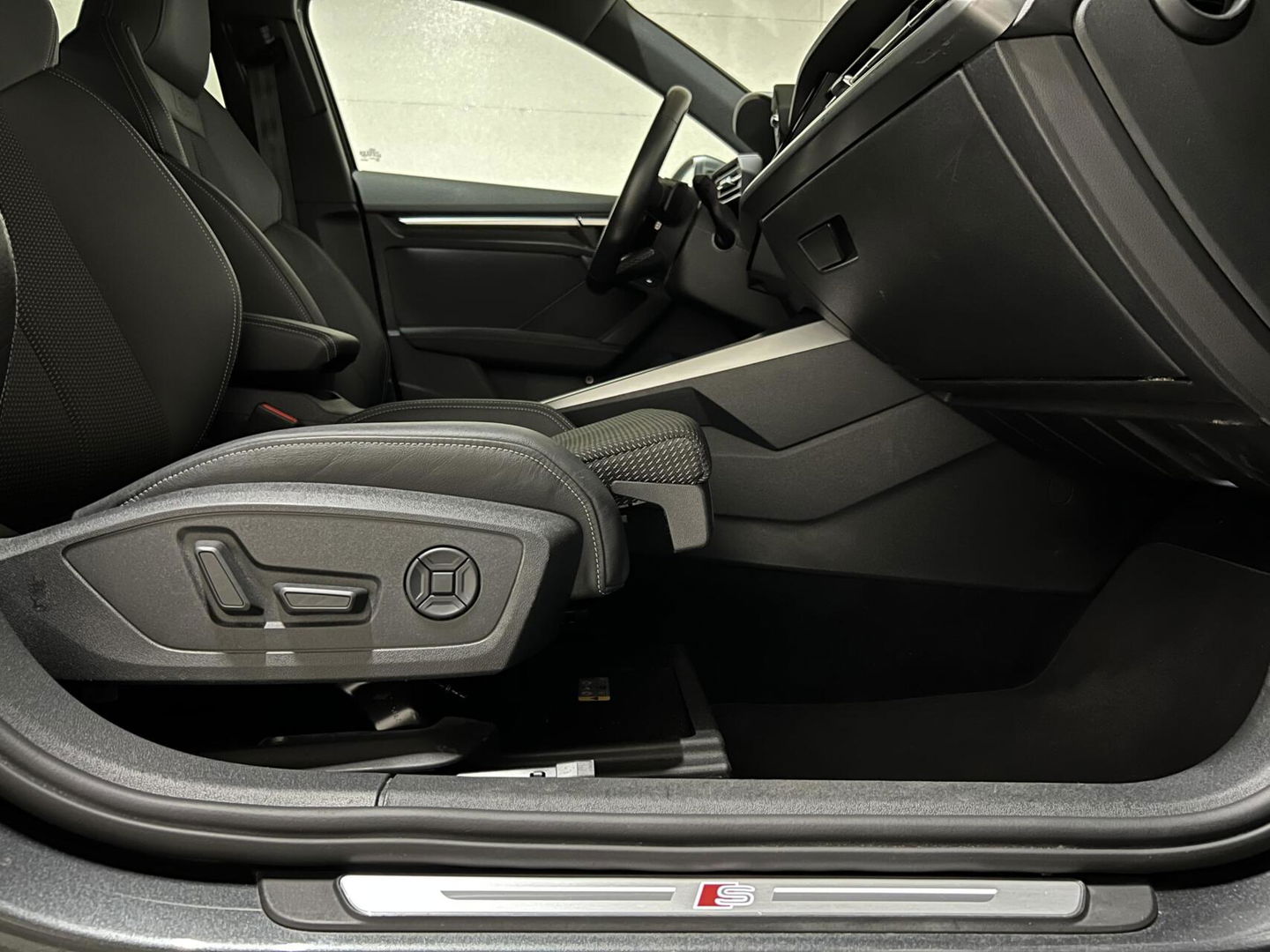 Audi A3 Limousine 35 TFSI S-Line Black Optic Virtual CarPlay