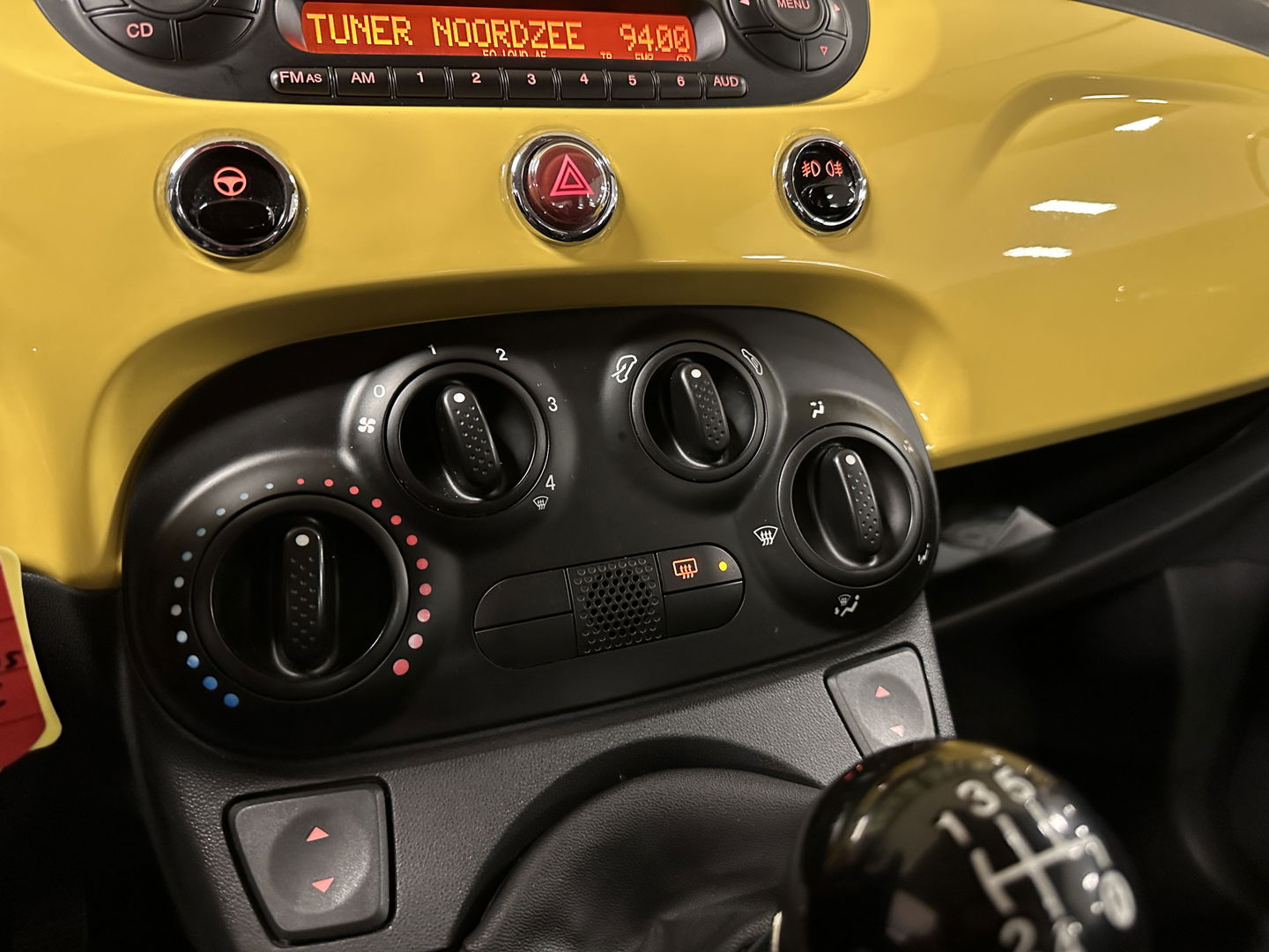 Fiat 500 1.2 Naked | Leuke Beginnersauto | Elektrische Ramen | Elektrische Spiegels | Centrale Deurvergrendeling | Radio / Cd | Getinte Ramen |