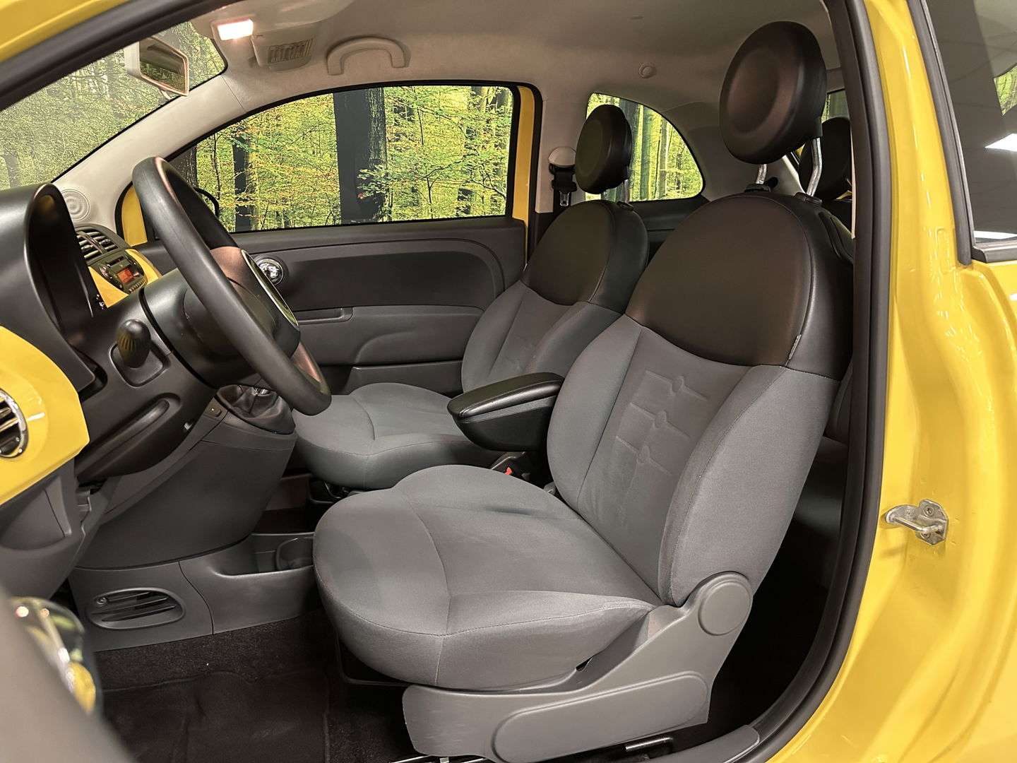 Fiat 500 1.2 Naked | Leuke Beginnersauto | Elektrische Ramen | Elektrische Spiegels | Centrale Deurvergrendeling | Radio / Cd | Getinte Ramen |