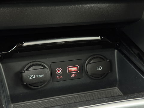 Kia Ceed Sportswagon 1.0 T-GDi GT-Line | Panoramadak | Stuurwielverwarming | Stoelverwarming | Camera | DAB | Apple Carplay | Android Auto | Lane Assist | Keyless Go | Keyless Entry |