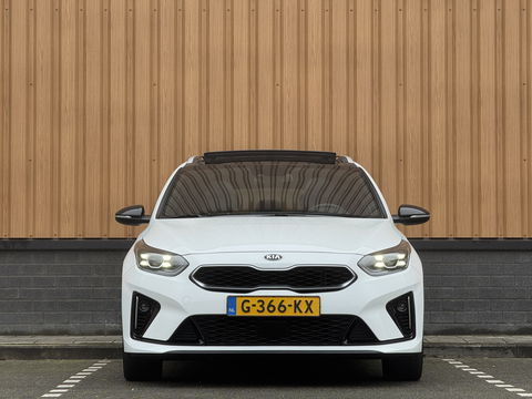 Kia Ceed Sportswagon 1.0 T-GDi GT-Line | Panoramadak | Stuurwielverwarming | Stoelverwarming | Camera | DAB | Apple Carplay | Android Auto | Lane Assist | Keyless Go | Keyless Entry |