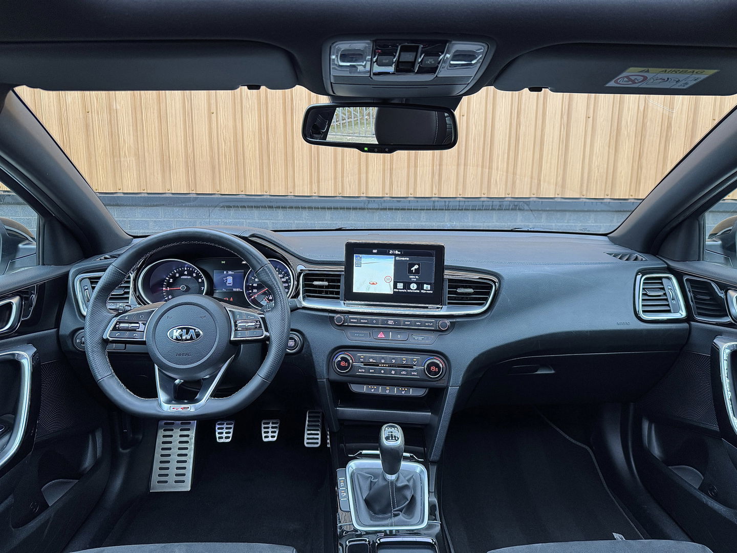 Kia Ceed Sportswagon 1.0 T-GDi GT-Line | Panoramadak | Stuurwielverwarming | Stoelverwarming | Camera | DAB | Apple Carplay | Android Auto | Lane Assist | Keyless Go | Keyless Entry |