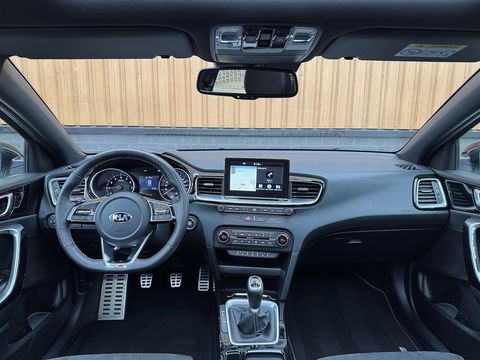 Kia Ceed Sportswagon 1.0 T-GDi GT-Line | Panoramadak | Stuurwielverwarming | Stoelverwarming | Camera | DAB | Apple Carplay | Android Auto | Lane Assist | Keyless Go | Keyless Entry |