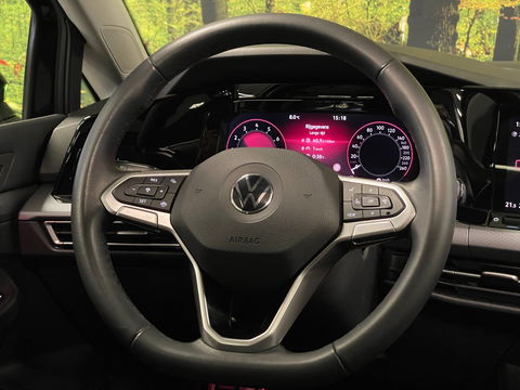 Volkswagen Golf 1.5 eTSI Life Business | Panoramadak | Apple Carplay | Head-Up-Display | Sfeerverlichting | Stop&GO | DAB+ |