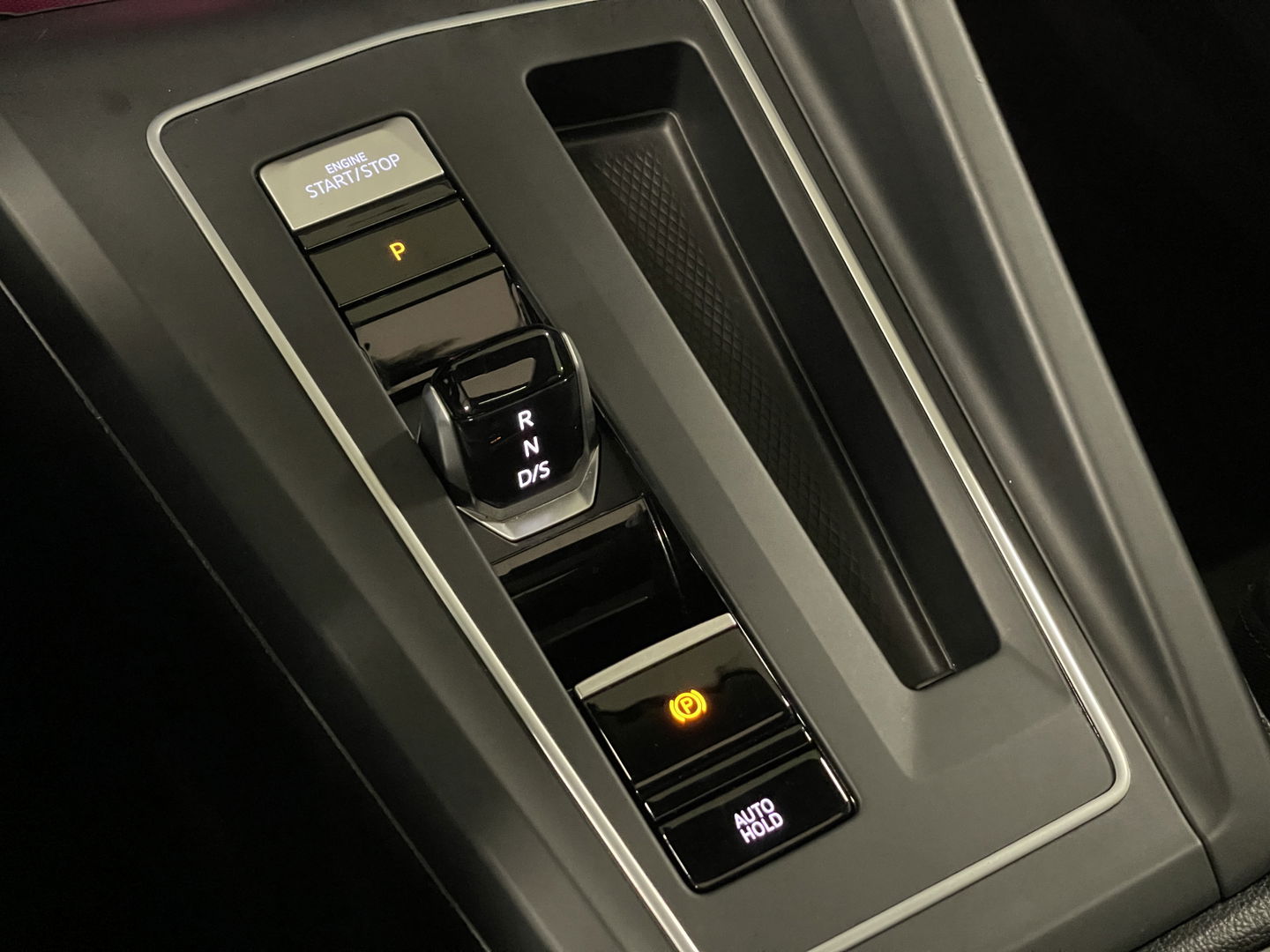 Volkswagen Golf 1.5 eTSI Life Business | Panoramadak | Apple Carplay | Head-Up-Display | Sfeerverlichting | Stop&GO | DAB+ |