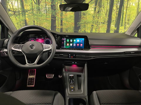 Volkswagen Golf 1.5 eTSI Life Business | Panoramadak | Apple Carplay | Head-Up-Display | Sfeerverlichting | Stop&GO | DAB+ |