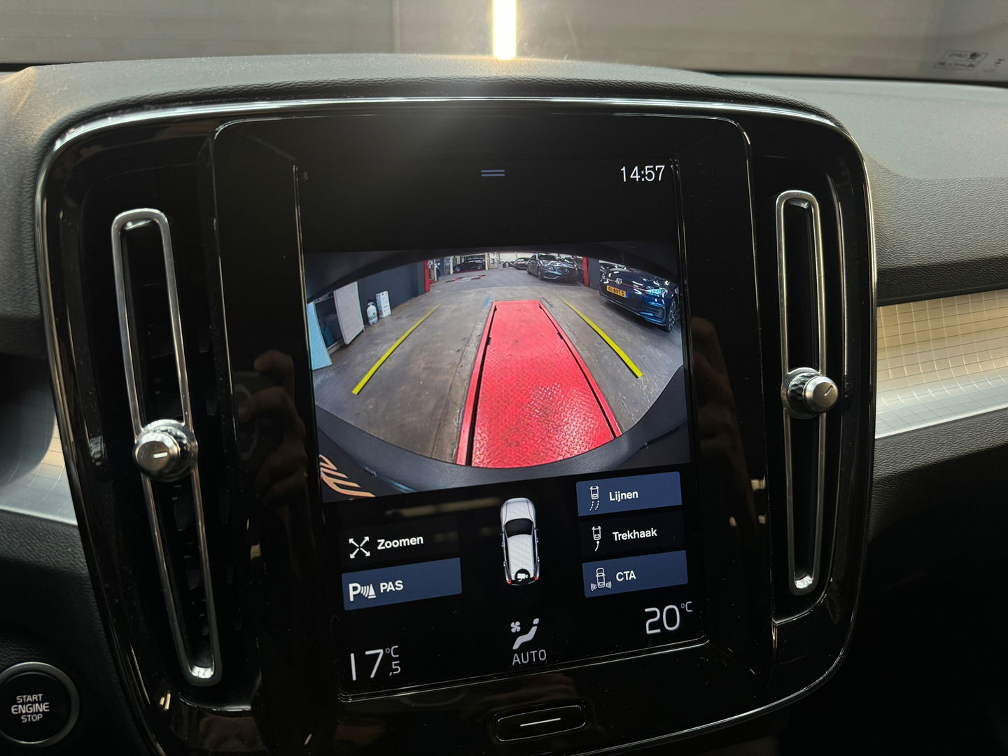 Volvo XC40 1.5 T2 Business Pro Trekhaak|ACC|Camera|Keyless