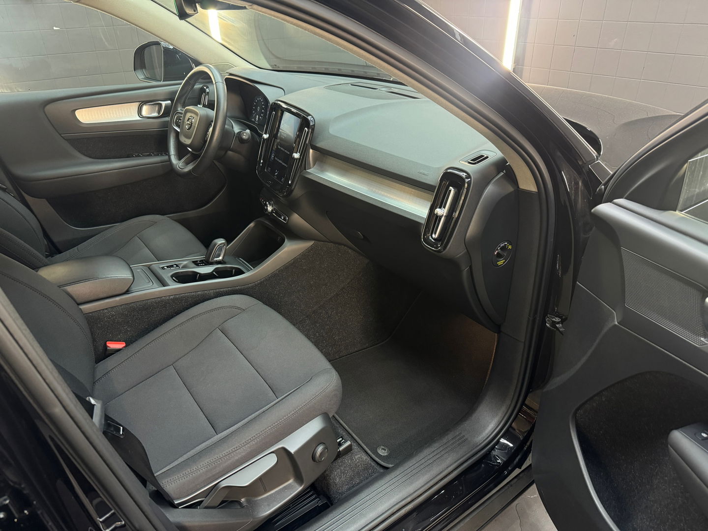 Volvo XC40 1.5 T2 Business Pro Trekhaak|ACC|Camera|Keyless