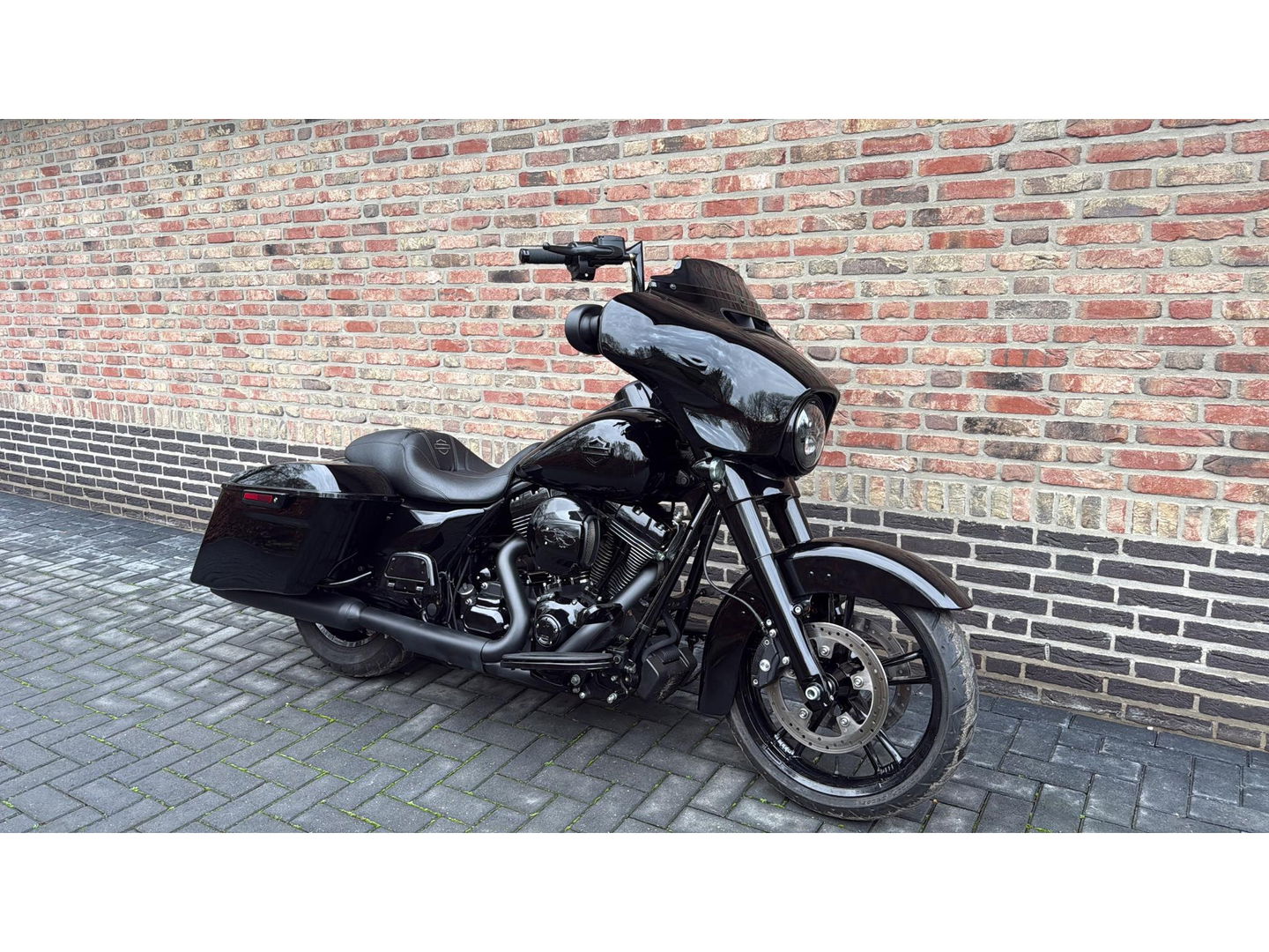 Harley Davidson 103 FLHX Streetglide Street Glide Black Out CVO