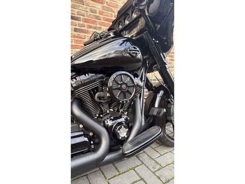 Harley Davidson 103 FLHX Street Glide CVO Blackout Streetglide