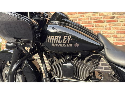 Harley Davidson 103 FLTRXS Road Glide Special Roadglide blackout