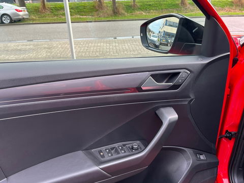Volkswagen T-Roc 1.5 TSI R-Line|Pano|ACC|Pdc|Keyless|Carplay|Virtual Cockpit|NL-Auto|150PK