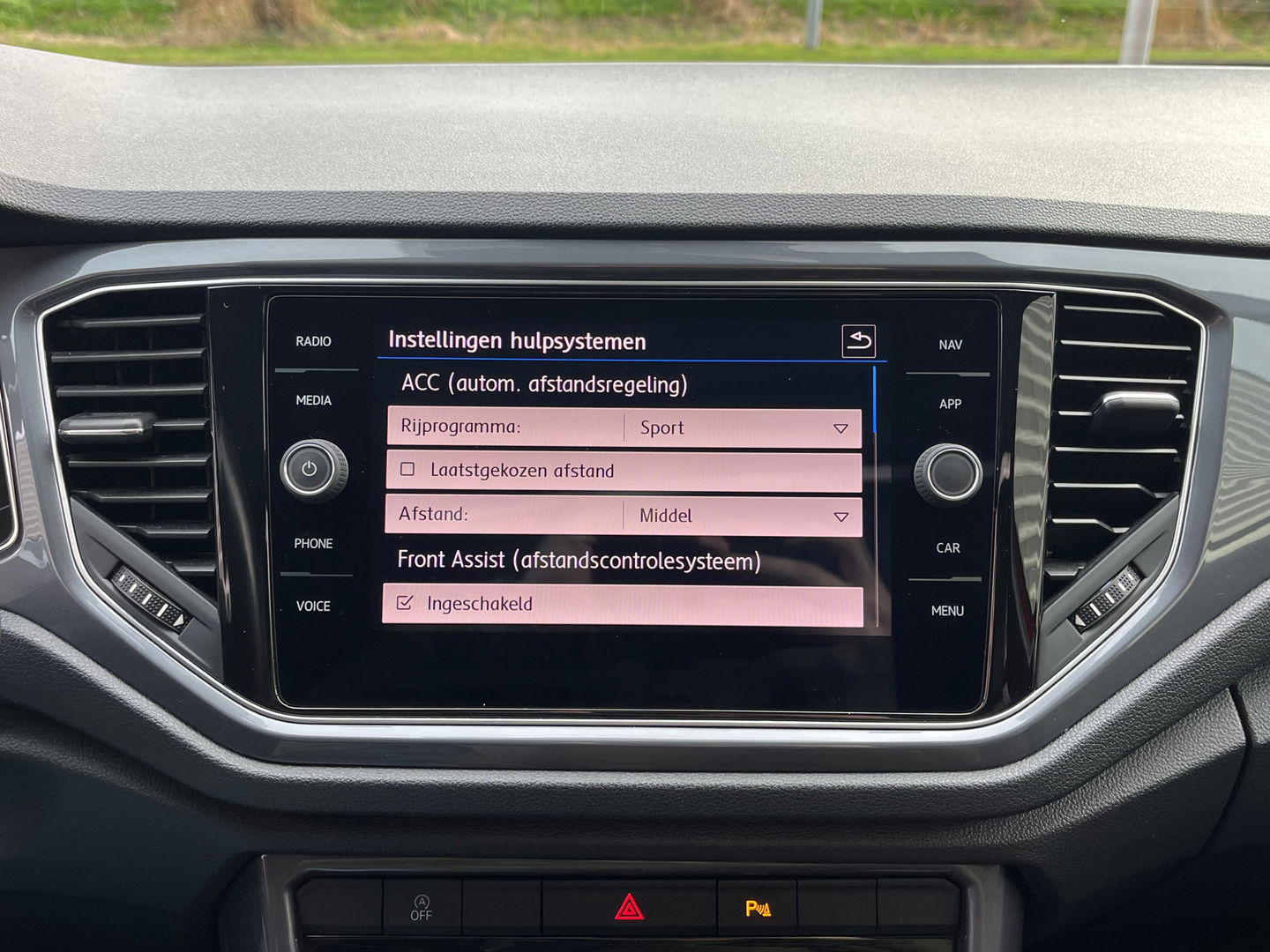 Volkswagen T-Roc 1.5 TSI R-Line|Pano|ACC|Pdc|Keyless|Carplay|Virtual Cockpit|NL-Auto|150PK