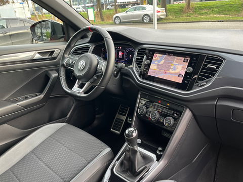 Volkswagen T-Roc 1.5 TSI R-Line|Pano|ACC|Pdc|Keyless|Carplay|Virtual Cockpit|NL-Auto|150PK