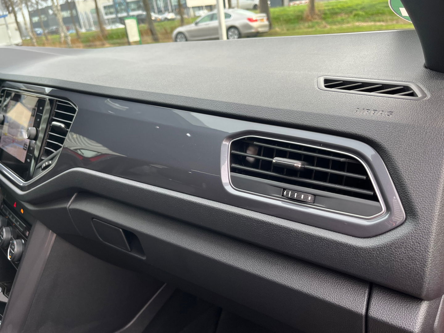 Volkswagen T-Roc 1.5 TSI R-Line|Pano|ACC|Pdc|Keyless|Carplay|Virtual Cockpit|NL-Auto|150PK