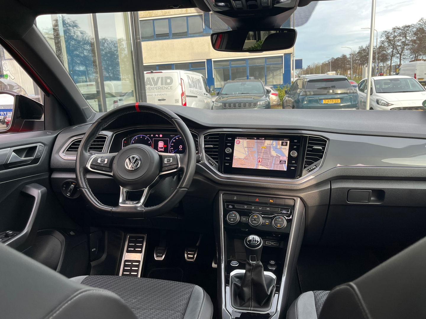 Volkswagen T-Roc 1.5 TSI R-Line|Pano|ACC|Pdc|Keyless|Carplay|Virtual Cockpit|NL-Auto|150PK