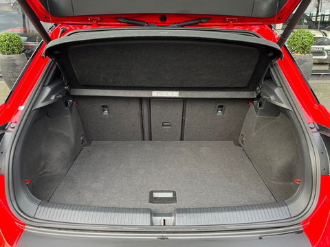 Volkswagen T-Roc 1.5 TSI R-Line|Pano|ACC|Pdc|Keyless|Carplay|Virtual Cockpit|NL-Auto|150PK