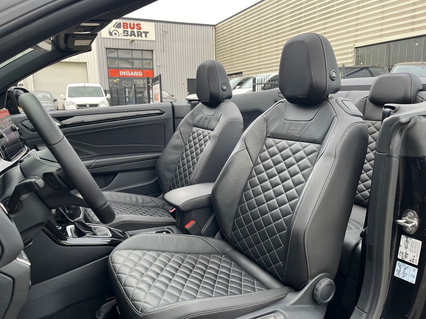 Volkswagen T-Roc Cabrio 1.5 TSI R-Line|Beats|IQ Light|Camera|Carplay|ACC|Keyless|Leder|150PK