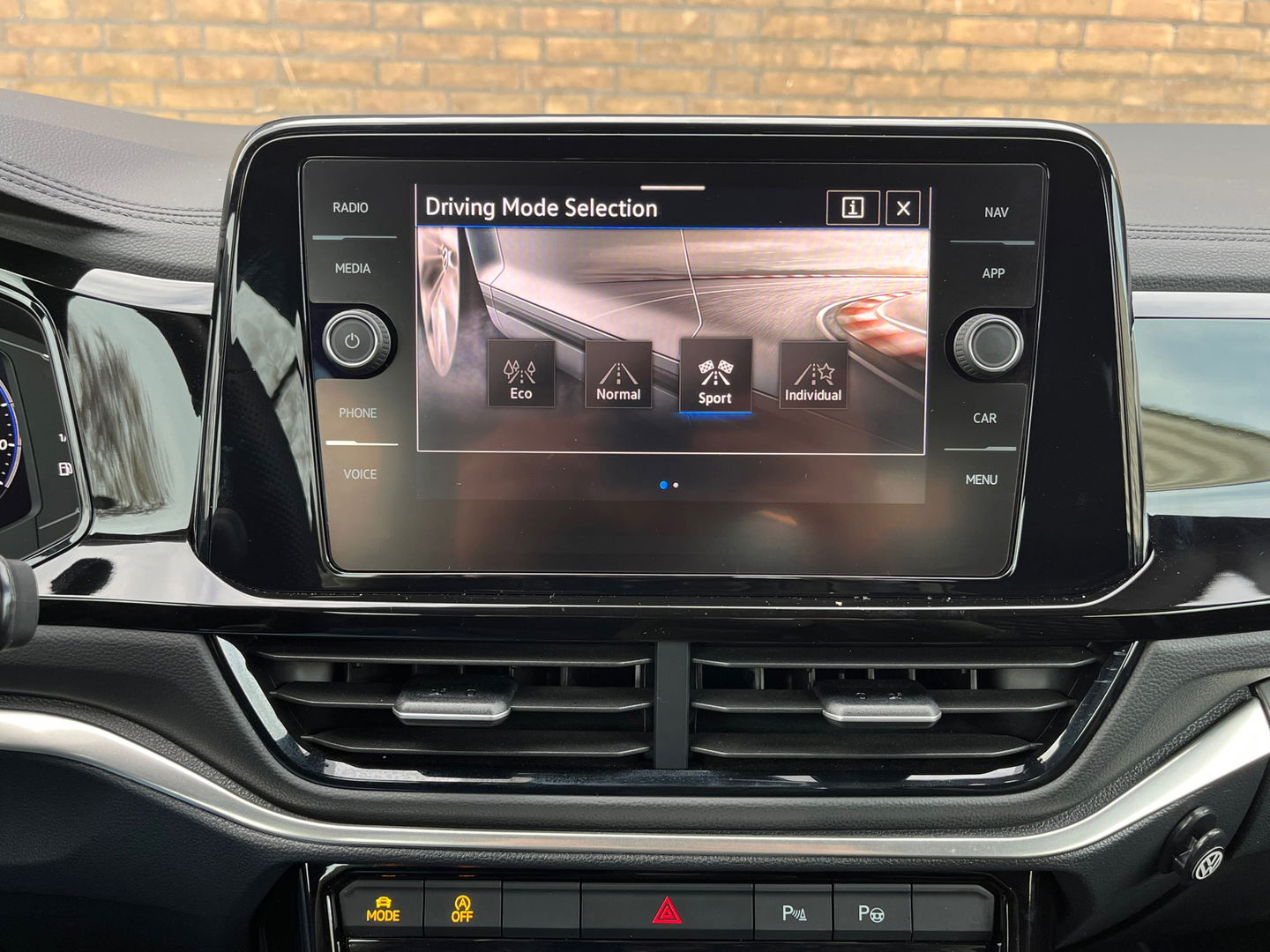 Volkswagen T-Roc Cabrio 1.5 TSI R-Line|Beats|IQ Light|Camera|Carplay|ACC|Keyless|Leder|150PK