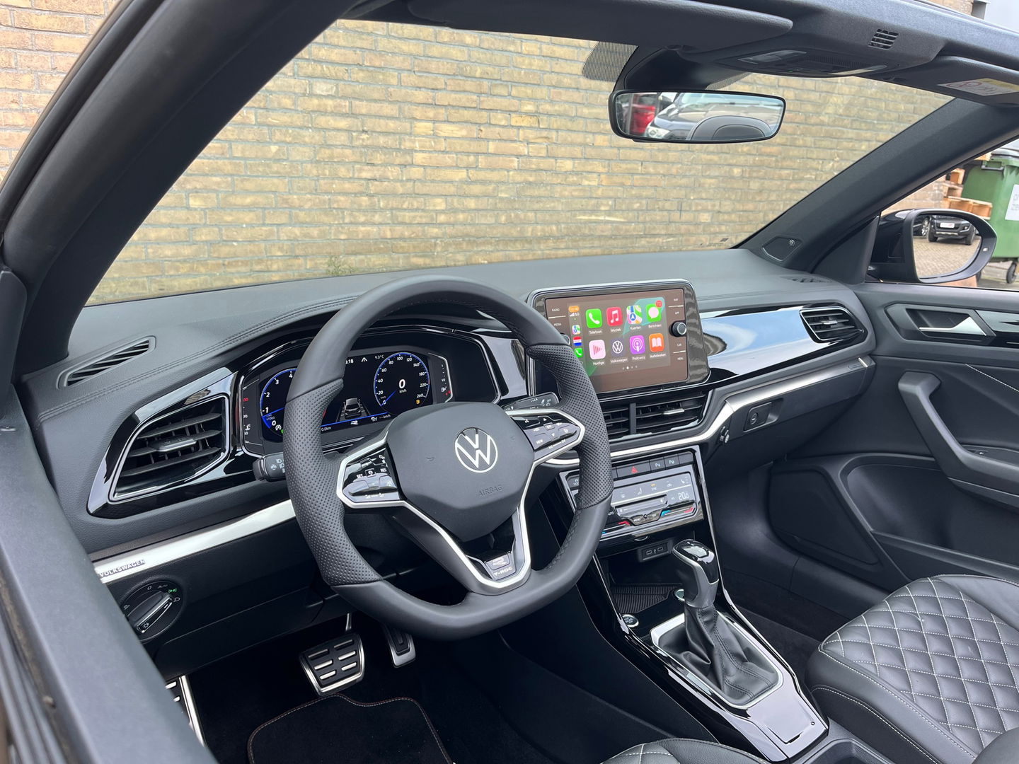 Volkswagen T-Roc Cabrio 1.5 TSI R-Line|Beats|IQ Light|Camera|Carplay|ACC|Keyless|Leder|150PK