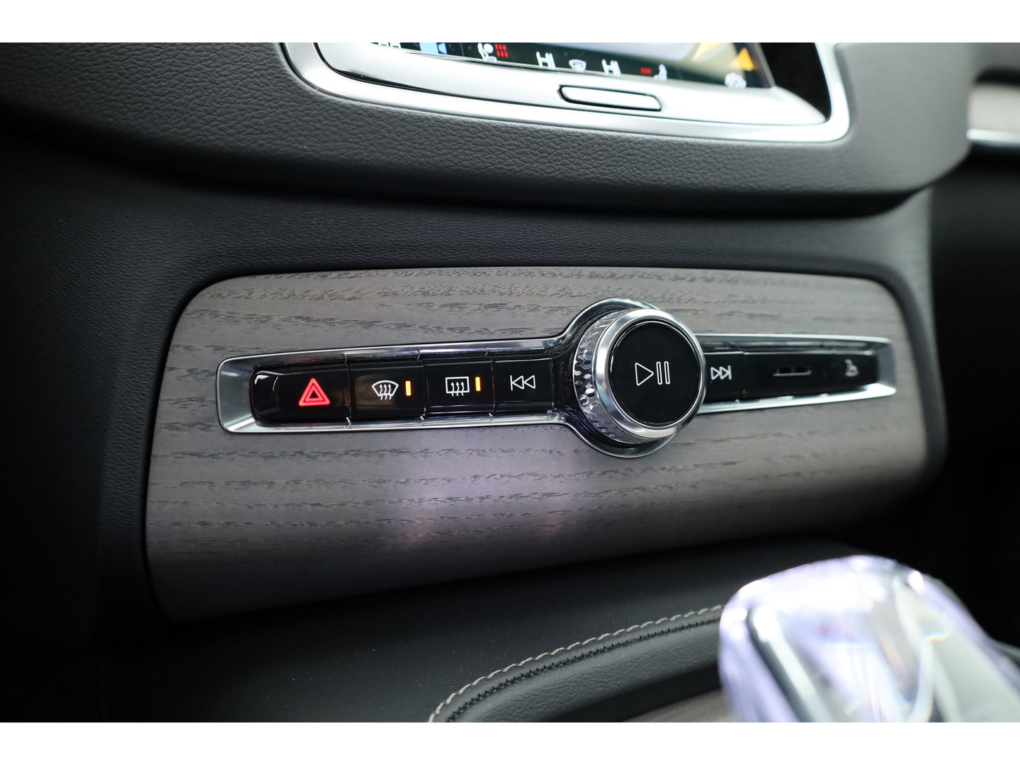 Volvo XC90 T8 Recharge Ultimate Dark | Pano | HUD | B&W | Stoelventi. | 360cam | Massage | Memory seats | 21''