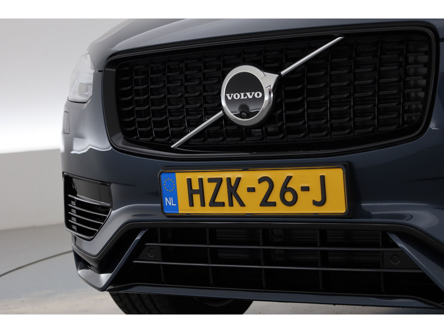 Volvo XC90 T8 Recharge Ultimate Dark | Pano | HUD | B&W | Stoelventi. | 360cam | Massage | Memory seats | 21''