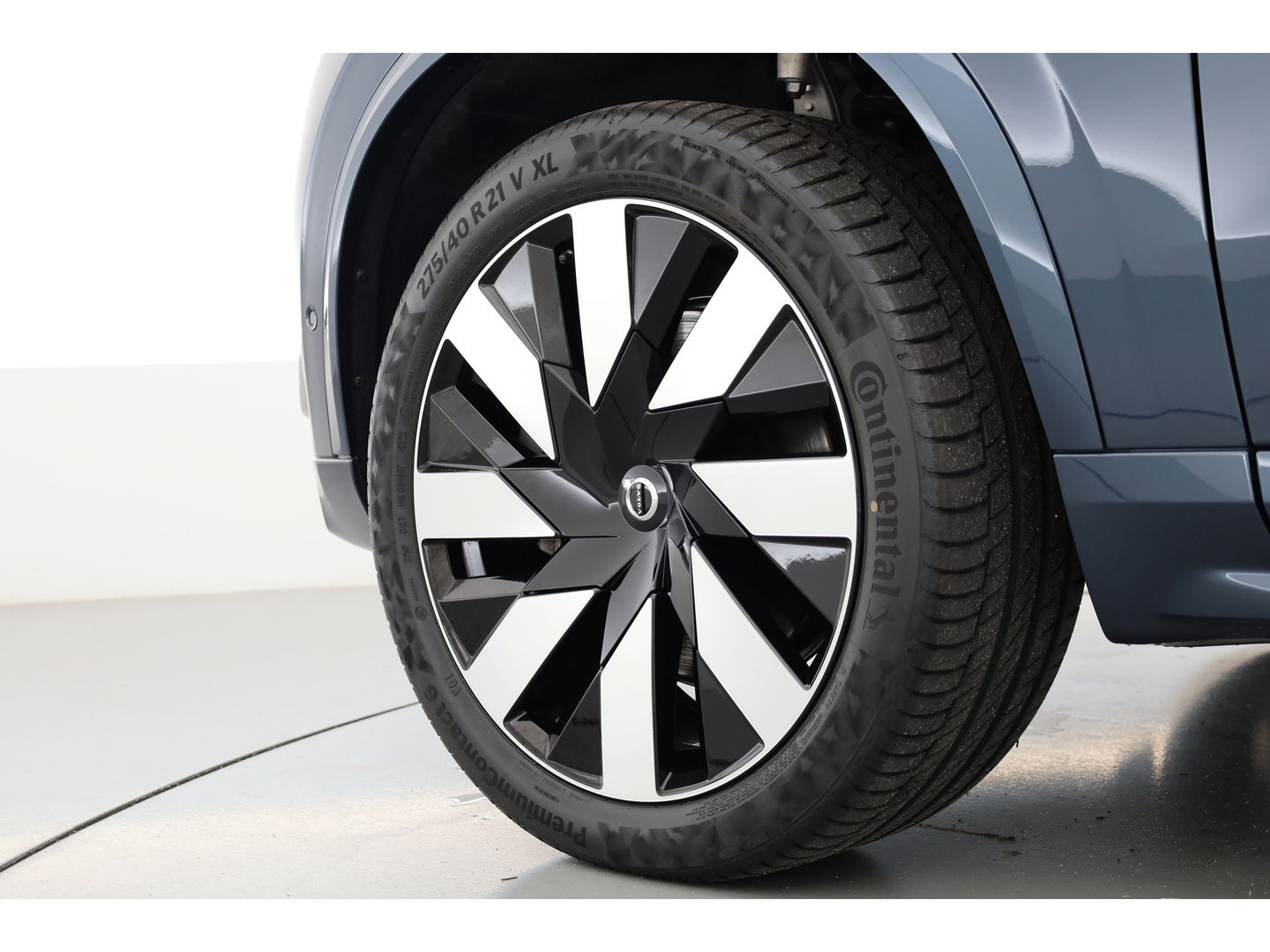 Volvo XC90 T8 Recharge Ultimate Dark | Pano | HUD | B&W | Stoelventi. | 360cam | Massage | Memory seats | 21''