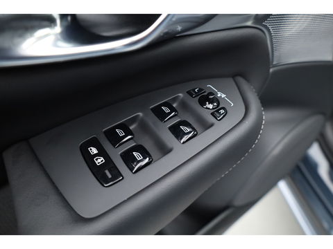 Volvo XC90 T8 Recharge Ultimate Dark | Pano | HUD | B&W | Stoelventi. | 360cam | Massage | Memory seats | 21''