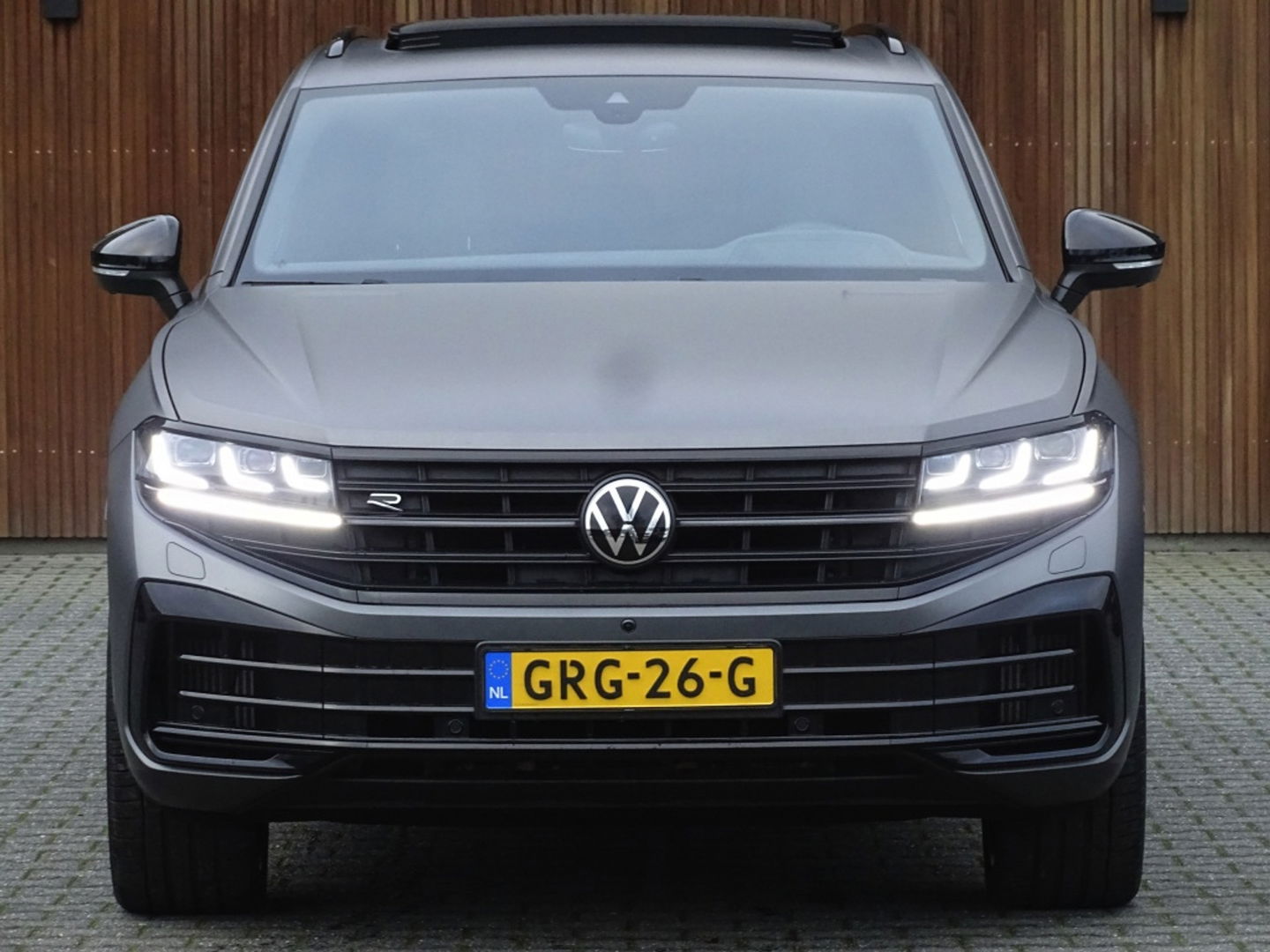 Volkswagen Touareg 3.0 TSi R eHybr 462PK 4M / Highline / 2024 / LED