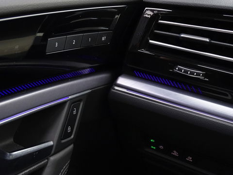 Volkswagen Touareg 3.0 TSi R eHybr 462PK 4M / Highline / 2024 / LED