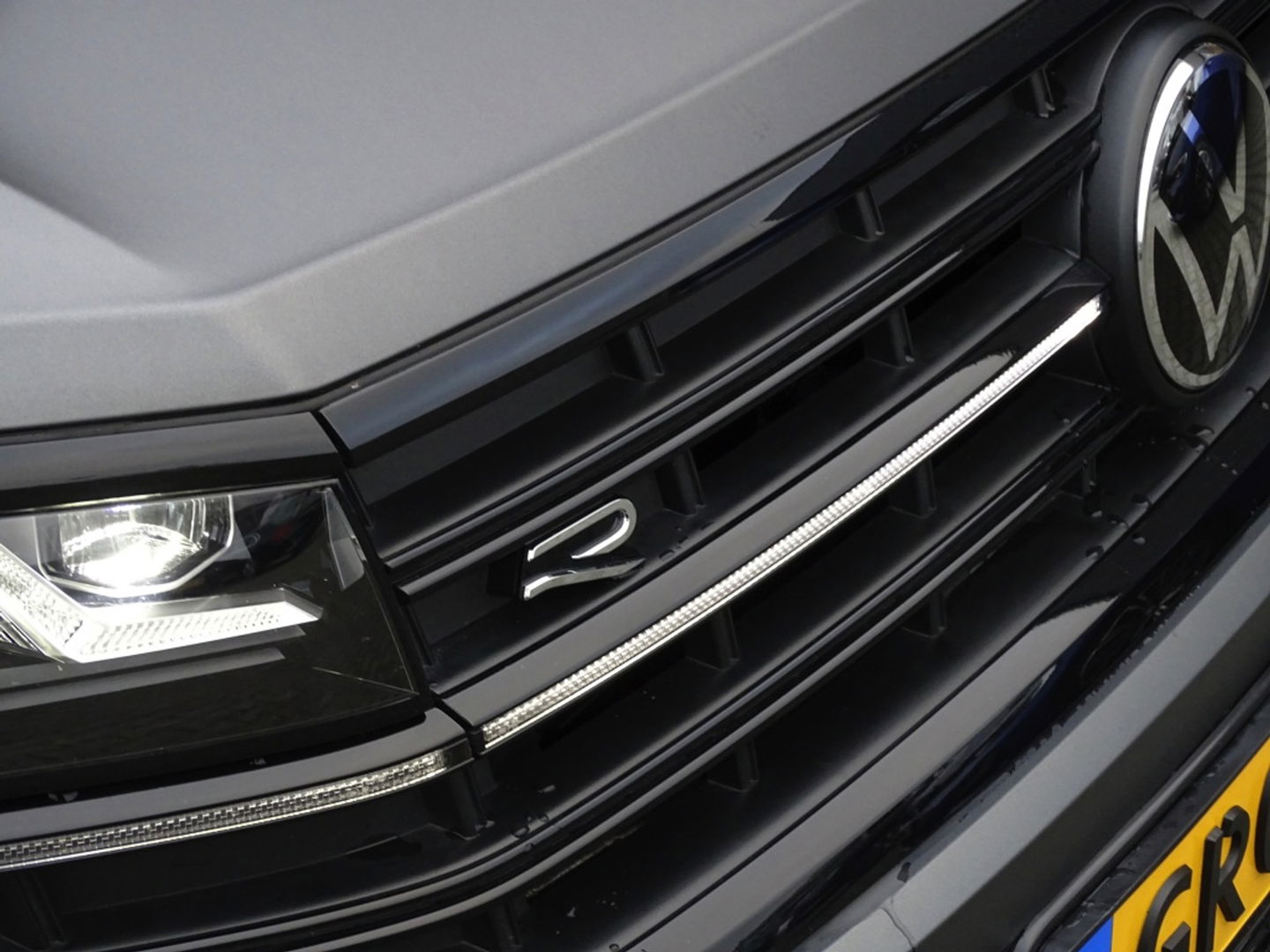 Volkswagen Touareg 3.0 TSi R eHybr 462PK 4M / Highline / 2024 / LED