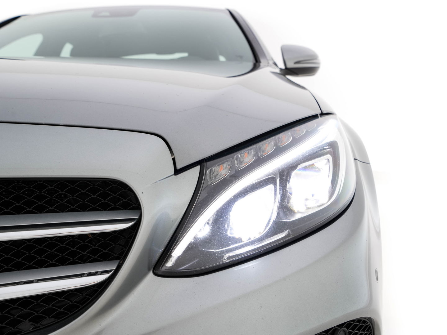 Mercedes-Benz C-Klasse 300 CDI Hybrid AMG-Sport-Pack Lease Edition Aut. *LEATHER | FULL-LED | NAVI-FULLMAP | SPORT-SEATS | ECC | SHIFT-PADDLES | PDC | CRUISE | CAMERA | 18''ALU *