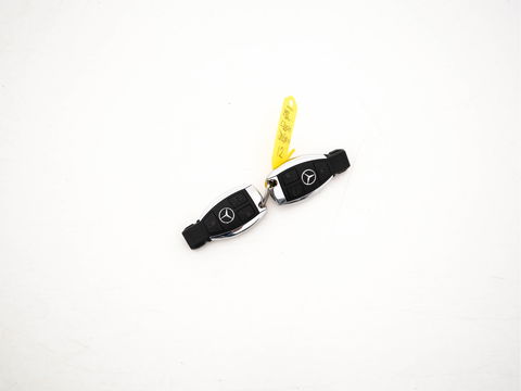 Mercedes-Benz C-Klasse 300 CDI Hybrid AMG-Sport-Pack Lease Edition Aut. *LEATHER | FULL-LED | NAVI-FULLMAP | SPORT-SEATS | ECC | SHIFT-PADDLES | PDC | CRUISE | CAMERA | 18''ALU *