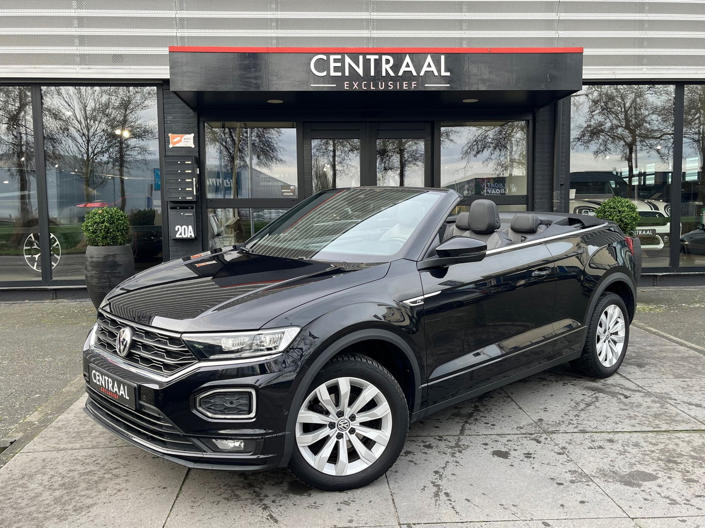 Volkswagen T-Roc Cabrio 1.5 TSI R-Line|Beats|Camera|ACC|Keyless|Carplay|Virtual Cockpit|Stoelverwarming|150PK