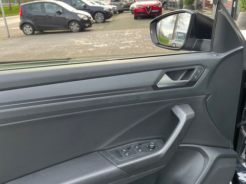 Volkswagen T-Roc Cabrio 1.5 TSI R-Line|Beats|Camera|ACC|Keyless|Carplay|Virtual Cockpit|Stoelverwarming|150PK