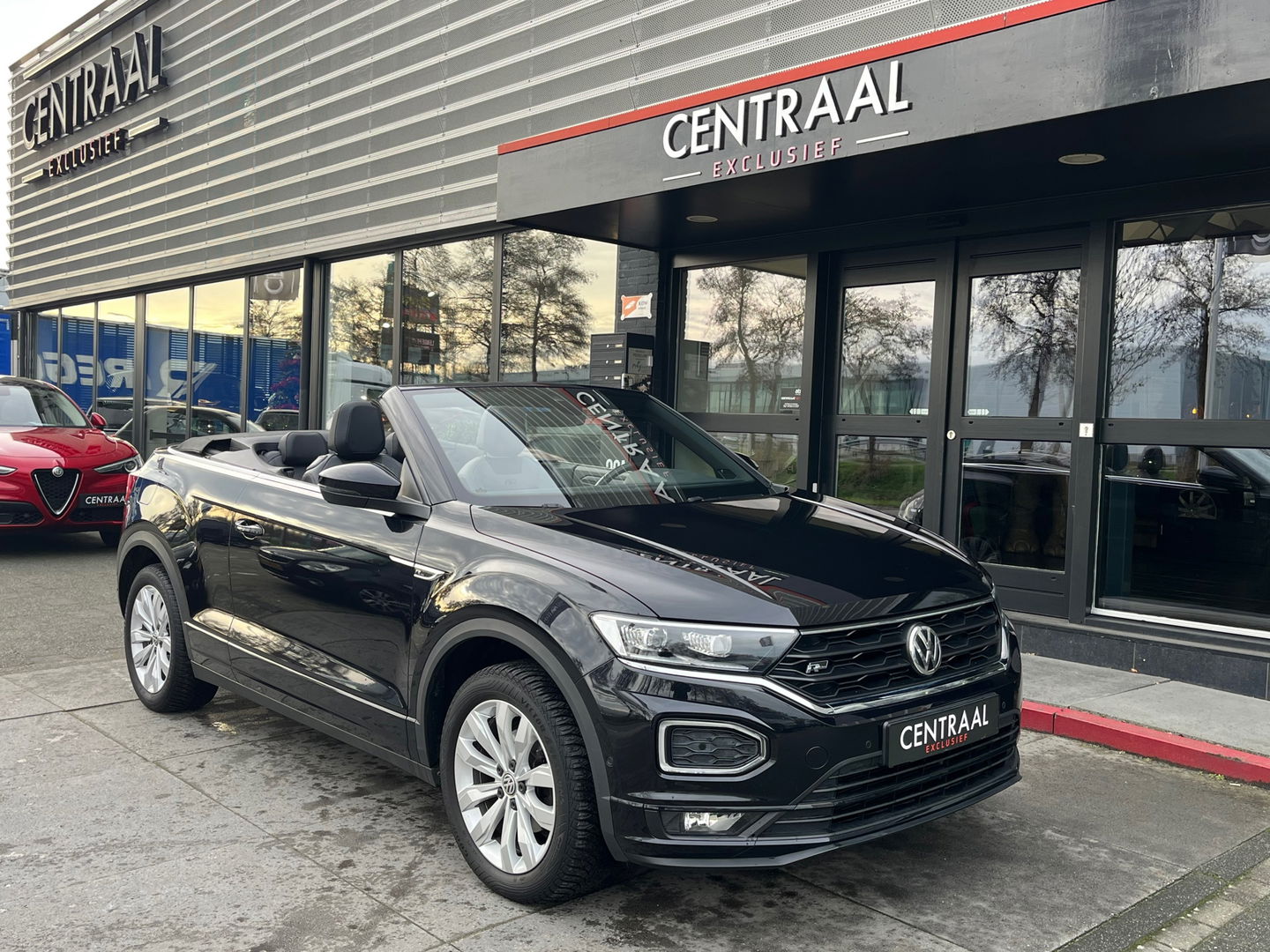 Volkswagen T-Roc Cabrio 1.5 TSI R-Line|Beats|Camera|ACC|Keyless|Carplay|Virtual Cockpit|Stoelverwarming|150PK