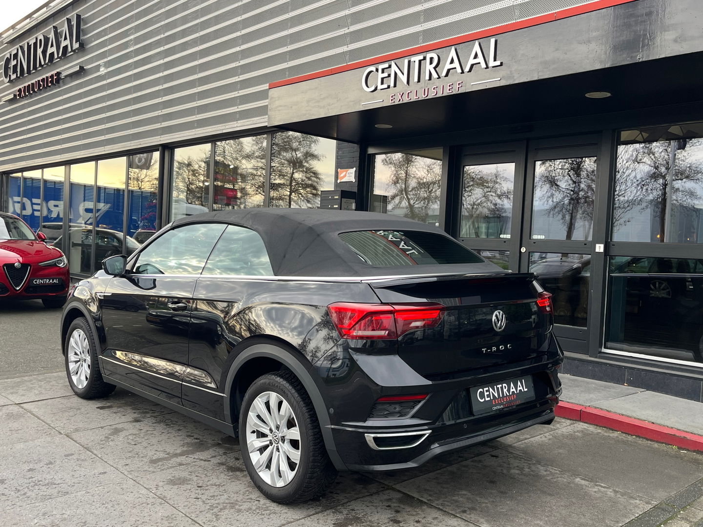 Volkswagen T-Roc Cabrio 1.5 TSI R-Line|Beats|Camera|ACC|Keyless|Carplay|Virtual Cockpit|Stoelverwarming|150PK