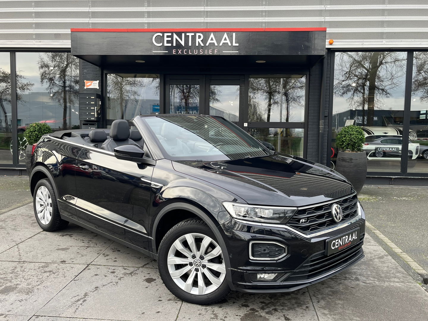 Volkswagen T-Roc Cabrio 1.5 TSI R-Line|Beats|Camera|ACC|Keyless|Carplay|Virtual Cockpit|Stoelverwarming|150PK