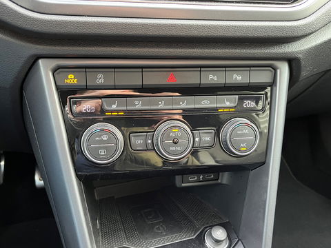 Volkswagen T-Roc Cabrio 1.5 TSI R-Line|Beats|Camera|ACC|Keyless|Carplay|Virtual Cockpit|Stoelverwarming|150PK