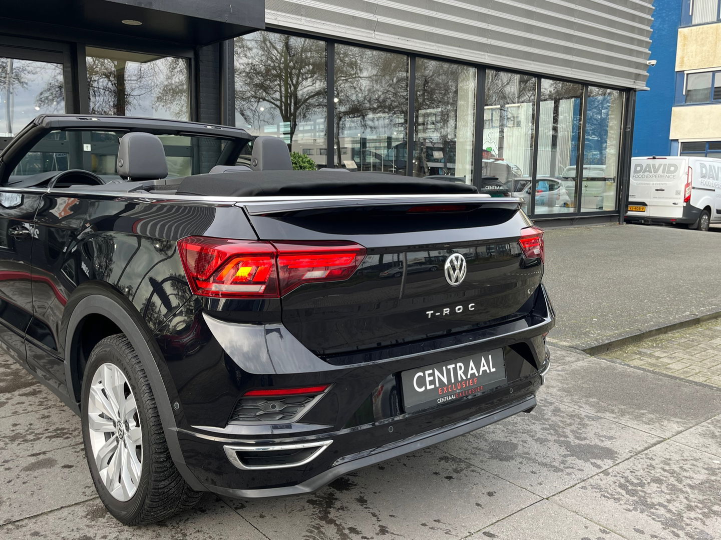 Volkswagen T-Roc Cabrio 1.5 TSI R-Line|Beats|Camera|ACC|Keyless|Carplay|Virtual Cockpit|Stoelverwarming|150PK