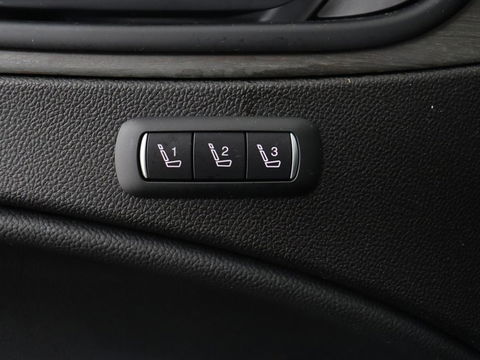 Alfa Romeo Stelvio 2.0 T AWD Super | Leder | Stoel & stuurverwarming | Camera | Xenon | Navigatie | Memory | DAB | Cruise control