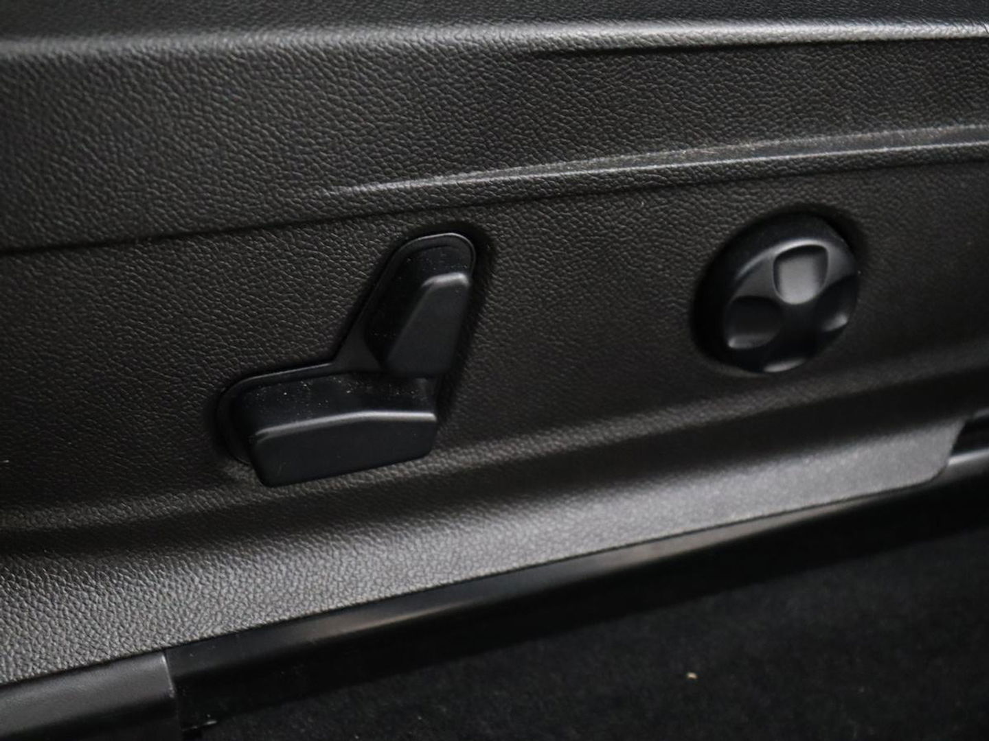 Alfa Romeo Stelvio 2.0 T AWD Super | Leder | Stoel & stuurverwarming | Camera | Xenon | Navigatie | Memory | DAB | Cruise control