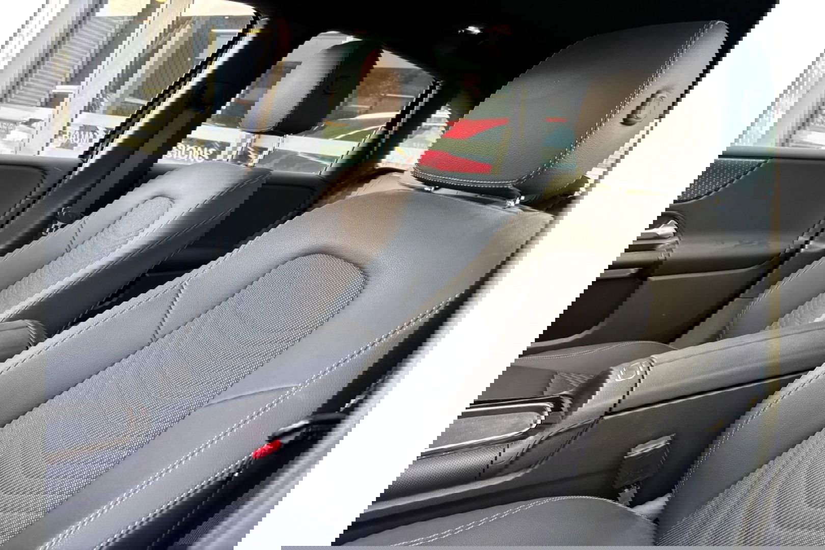 Mercedes-Benz B-Klasse 250E AUTOMAAT BNSSOL LUXLINE NAVI PDC-CAMRERA STOELVW