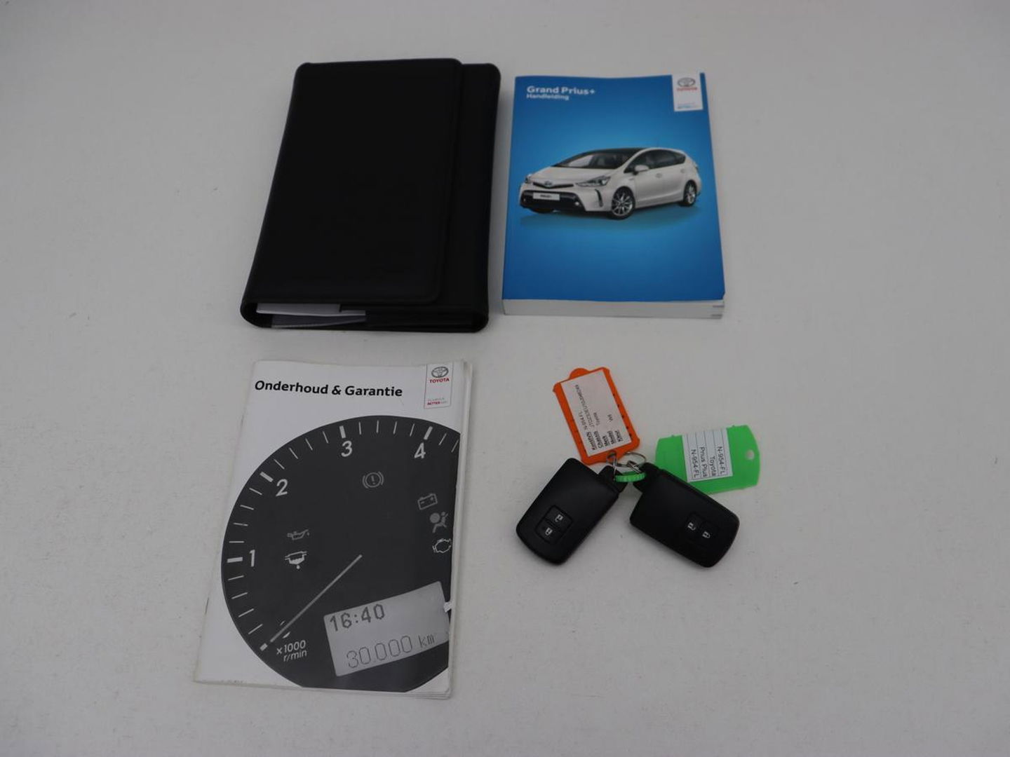 Toyota Prius+ 1.8 Active | 7-persoons | Cruise Control | Navigatie | Climate Control | Stoelverwarming | DAB